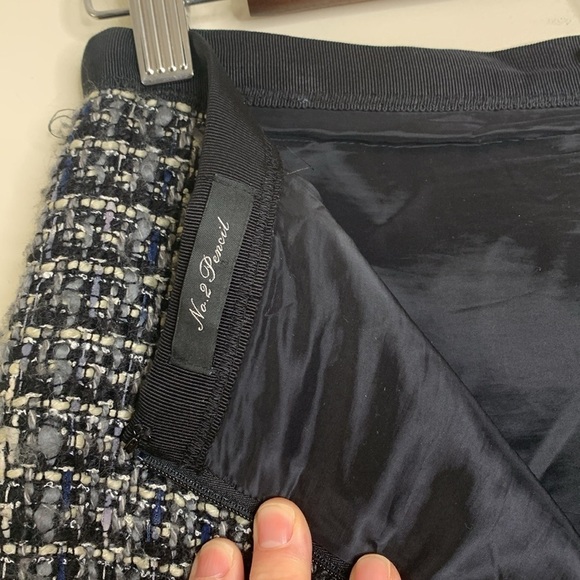 J Crew | Black Gray Knobby Boucle Tweed Knit No 2 Pencil Lined Midi Skirt 4P - Picture 12 of 13